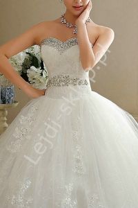 Unikatowa tiulowa suknia ślubna z kryształkami i koronką