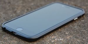 Bumper aluminiowy Devil Case AluFrame Apple iPhone 6/6S Czarny - Czarny
