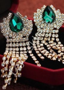 Kolczyki z zielonym kryształem | wieczorowe kolczyki, biżuteria wieczorowa