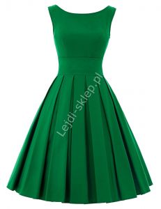 Zielona sukienka z plisowanym dołem | zielone sukienki, sukienka na wesele, studniówkę, komunie