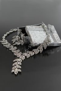 Kolia - listki z kryształkami | kolczyki + naszyjnik , moda wieczorowa