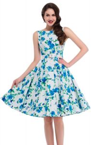 Niebiesko biała sukienka w kwiaty , swingdress | Sukienka w niebieskie kwiaty vintage